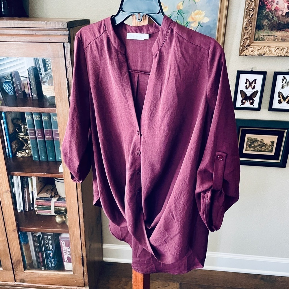 Lush cross front roll tab sleeve lightweight button hi-lo blouse SZ S burgundy - Picture 3 of 8